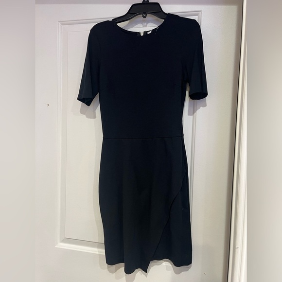 Dresses & Skirts - Black Dress